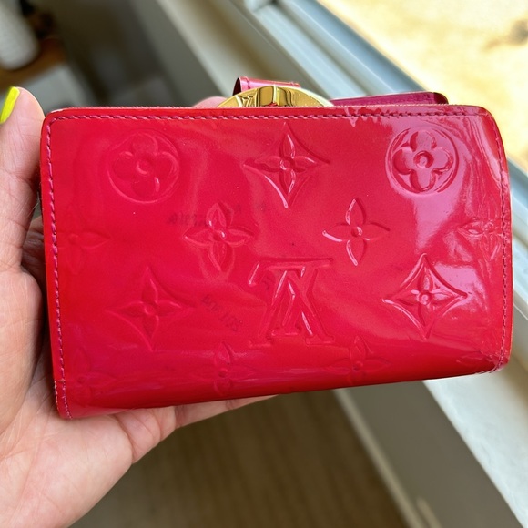 🍓Louis Vuitton Framboise (pink) Vernis Kisslock Wallet - Picture 4 of 16